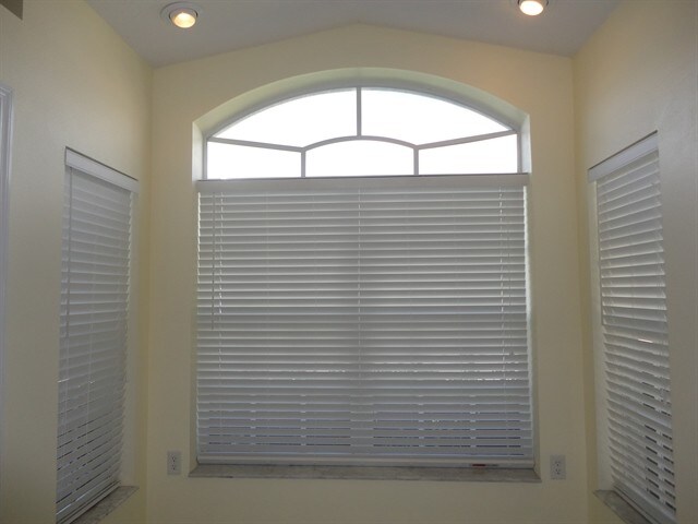 Building Photo - 7821 Floradora Dr