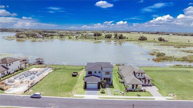 Building Photo - 156 Caladium Ave