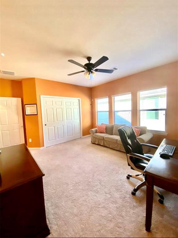 Building Photo - 5531 Drumlin Field Way