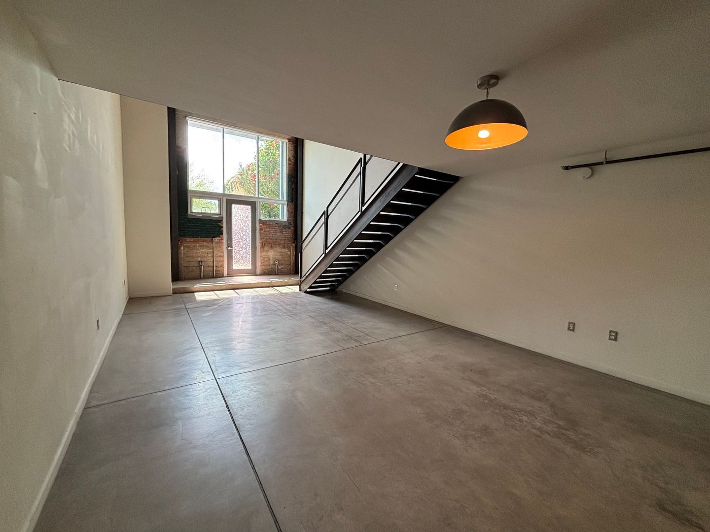 Building Photo - 1001 E 17th St