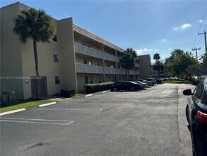 Building Photo - 6150 NW 62nd St
