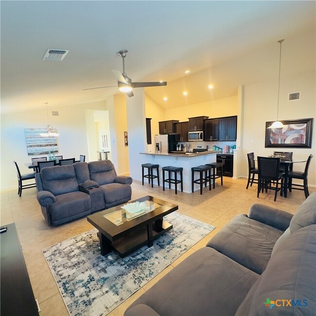 Building Photo - 1521 Starlight Dr
