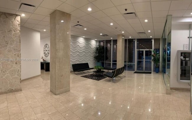 Building Photo - 11930 N Bayshore Dr