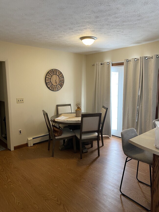 Building Photo - 219 Whiskeag Rd