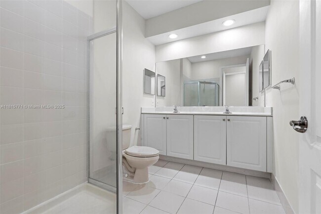 Building Photo - 419 SW 147th Ave
