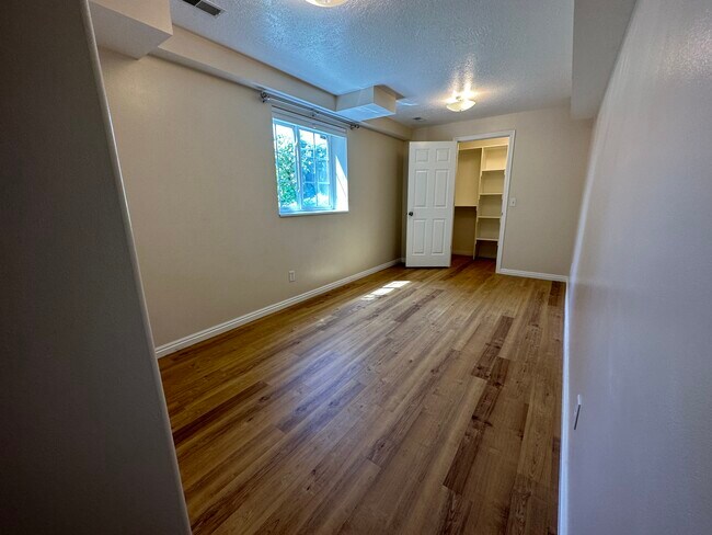 Building Photo - 735 N 1200 E