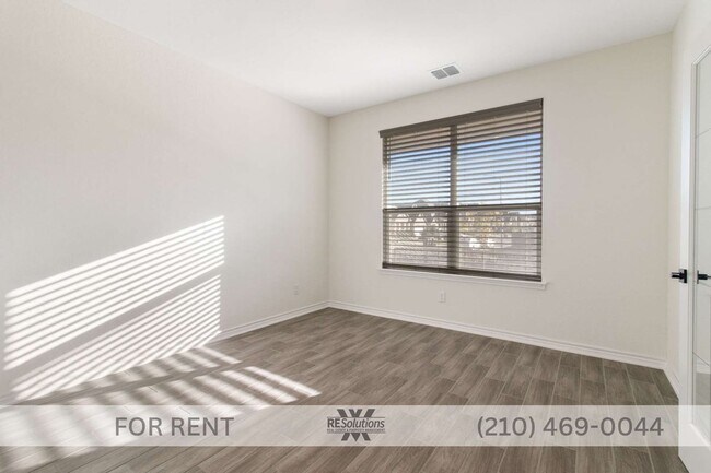 Building Photo - 22375 Escalante Run