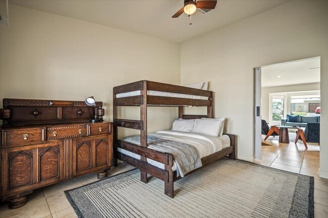 Building Photo - 41740 Jamaica Sands Dr