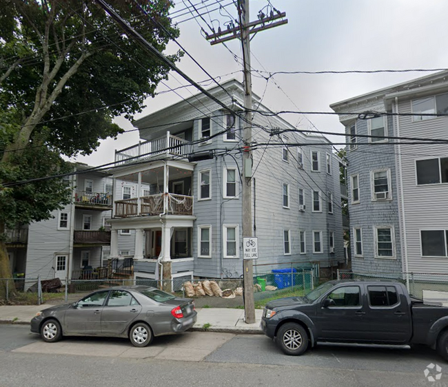 Building Photo - 346 Faneuil St