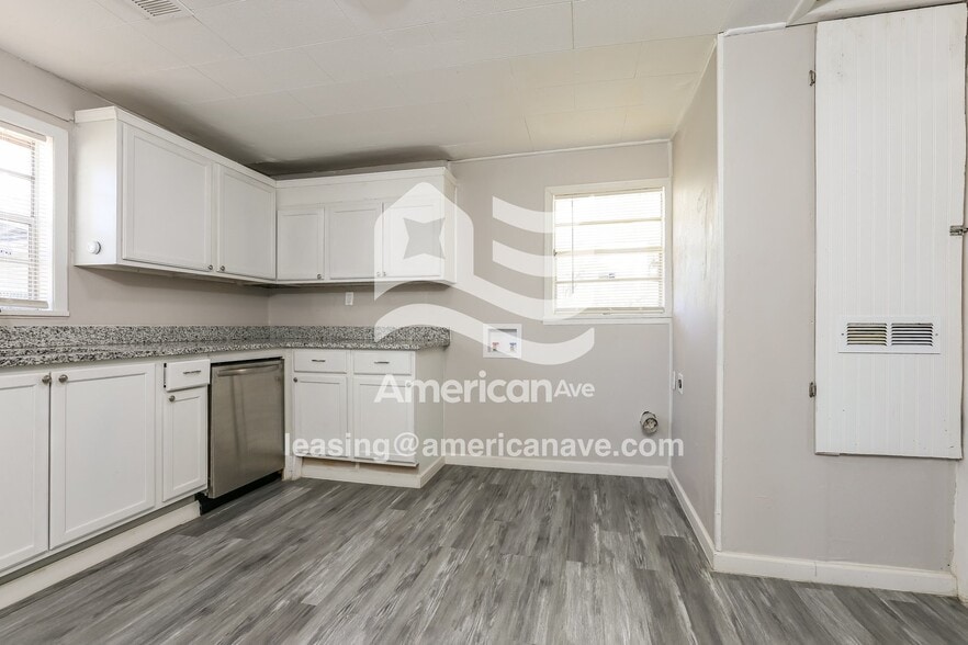 Building Photo - 4617 Chandler St