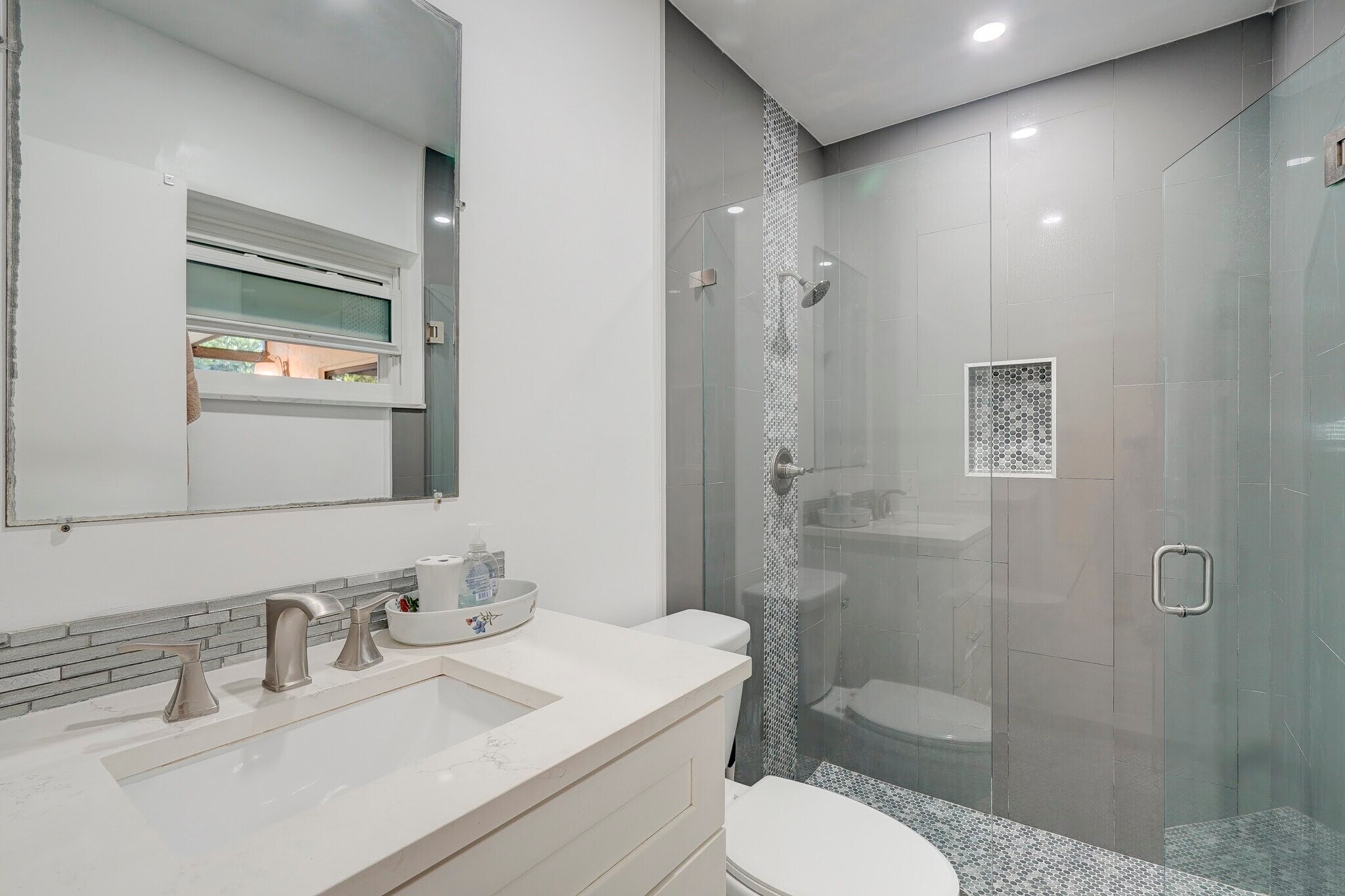 Building Photo - 1386 Fulmar Dr