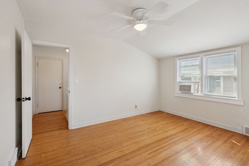 Building Photo - 4650 Minnehaha Ave