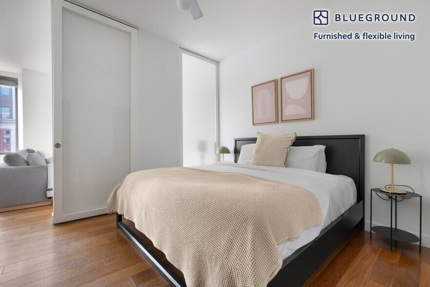 Building Photo - 1212 4th St SE