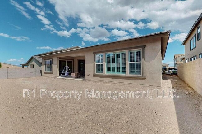 Building Photo - 1723 Mount Hood Trl NW