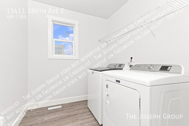 Building Photo - 13411 186th Ave E
