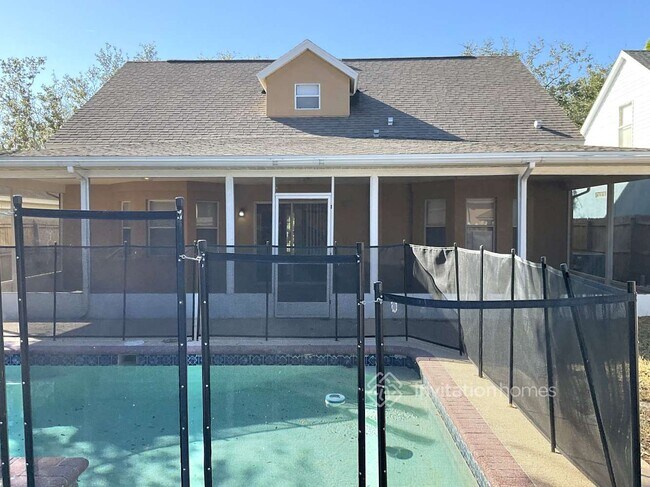 Building Photo - 1739 Meadow Oak Ln