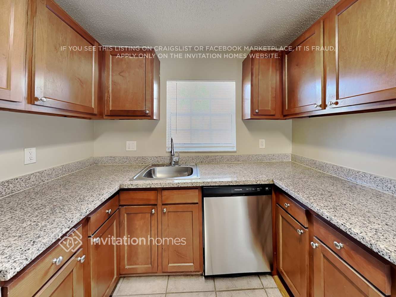 Building Photo - 8121 NW 44th Ct