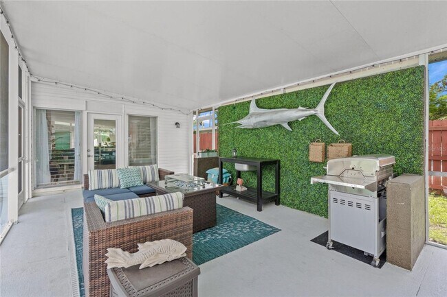 Building Photo - 2/2 luxury pool home in Sarasota, unfurnished annual rental