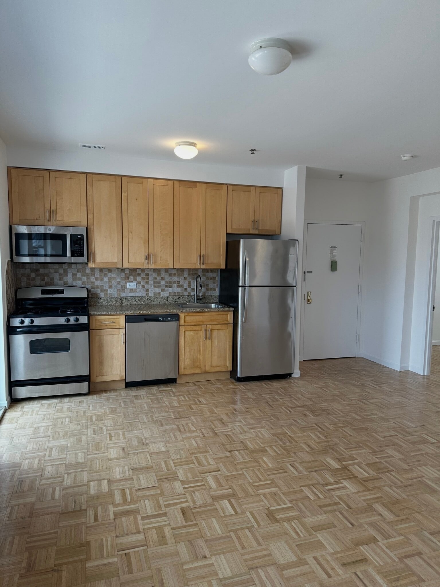 Building Photo - 3156 31st St