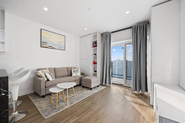 Building Photo - 2491 Ocean Ave