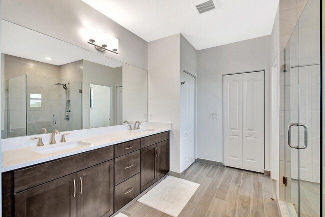 Building Photo - 3244 Dunning Dr
