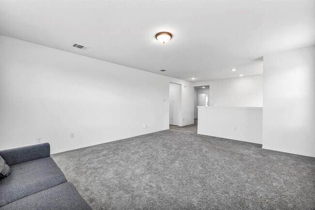 Building Photo - 232 Bougainvillea Lp