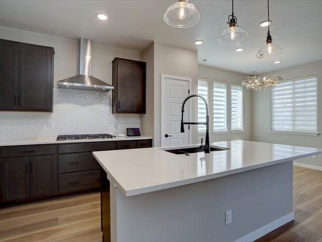 Building Photo - 8800 Hugo Dr