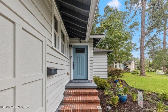 Building Photo - 1273 Lechlade Cir