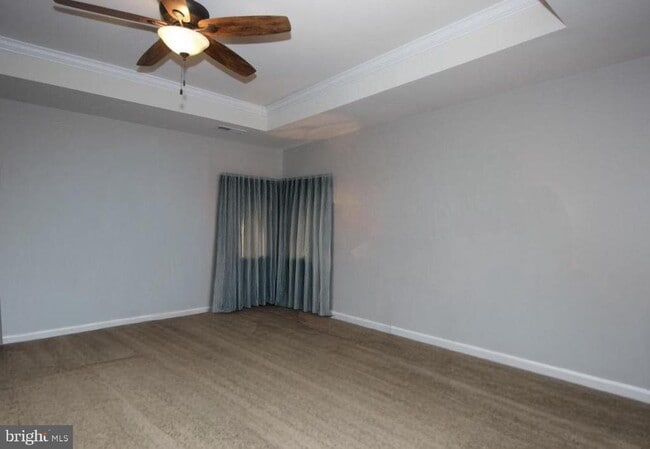 Building Photo - 612 Samantha Ct