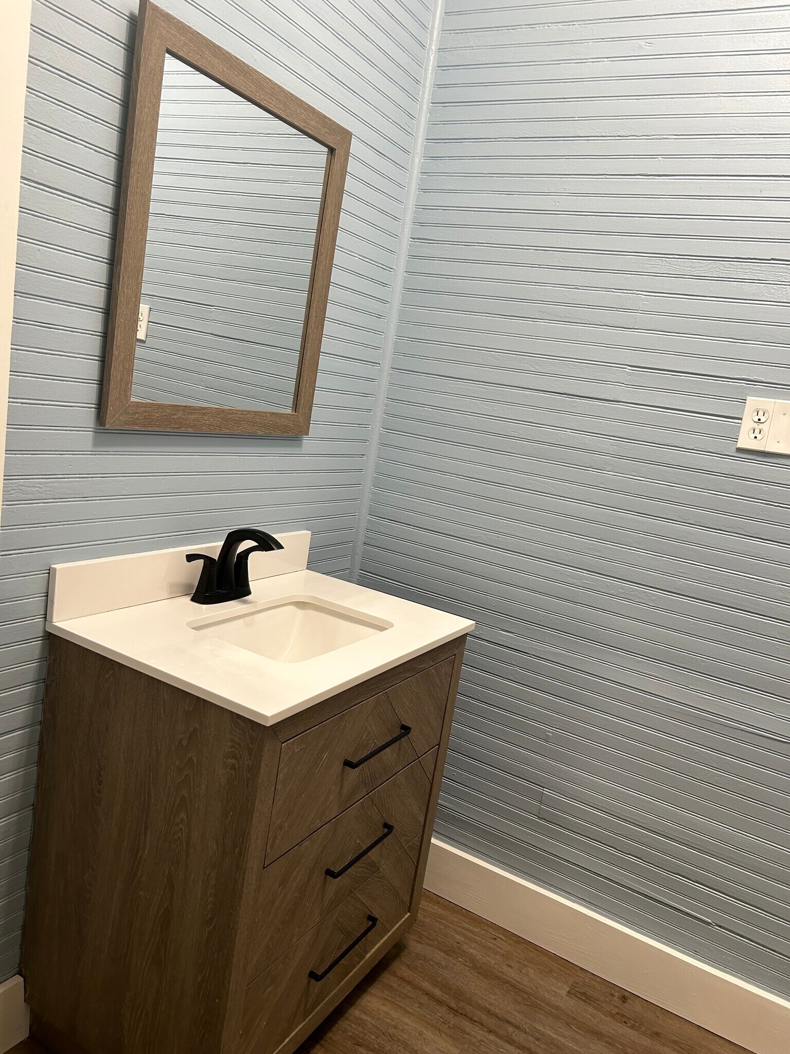 Building Photo - 9062 LA-1