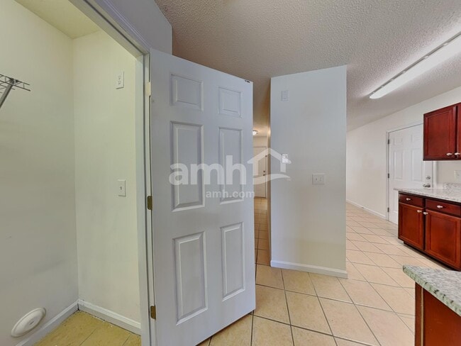 Building Photo - 106 Charlotte Ct