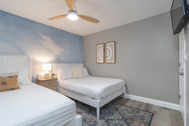 Building Photo - 9605 129th Ave