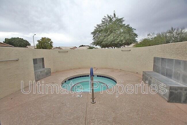 Building Photo - 8140 N 107th Ave