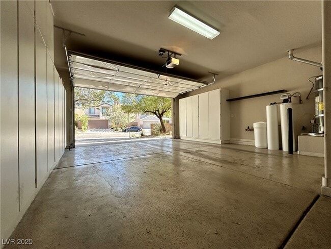 Building Photo - 2529 Flodden St