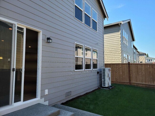 Building Photo - The Bridgewater house in Bothell