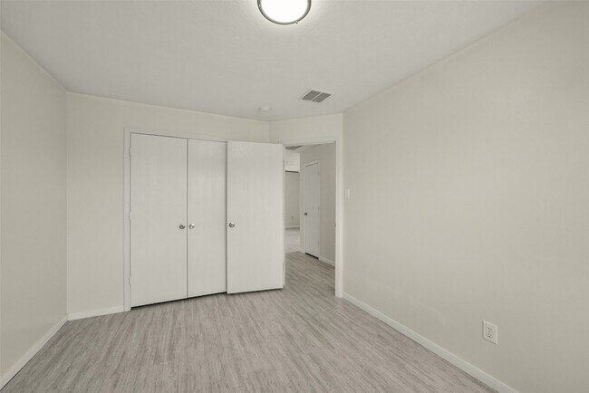 Building Photo - 839 Autumn Point Ln