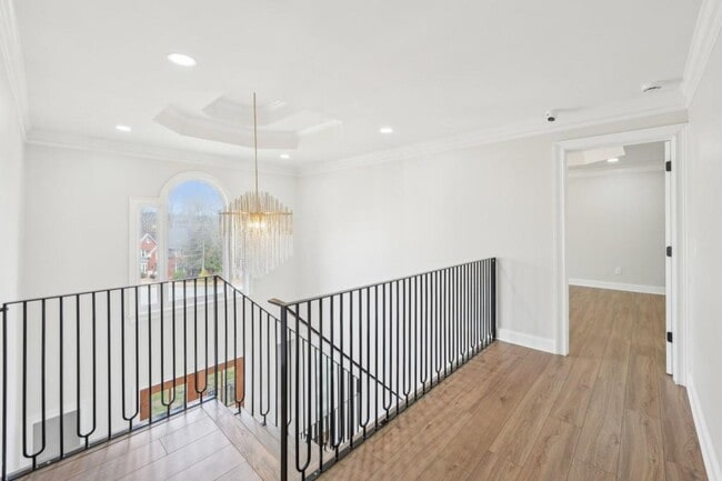 Building Photo - 1600 Spring Arbor Ct