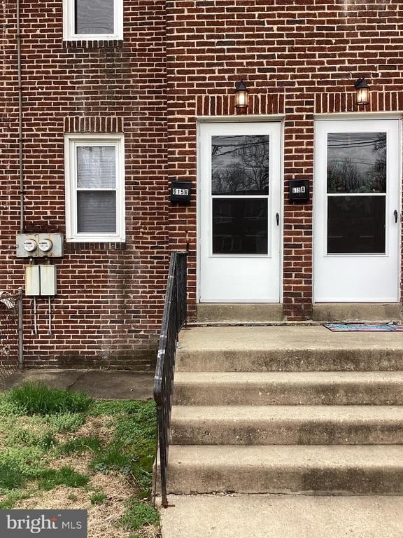 Building Photo - 615 Broadway