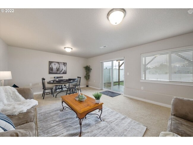 Building Photo - Spacious 3-Bedroom Townhome with Granite Kitchen & Included Landscaping