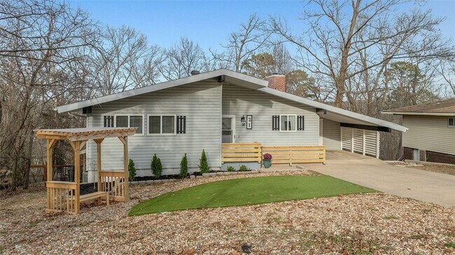 Building Photo - 21 Grisham Cir