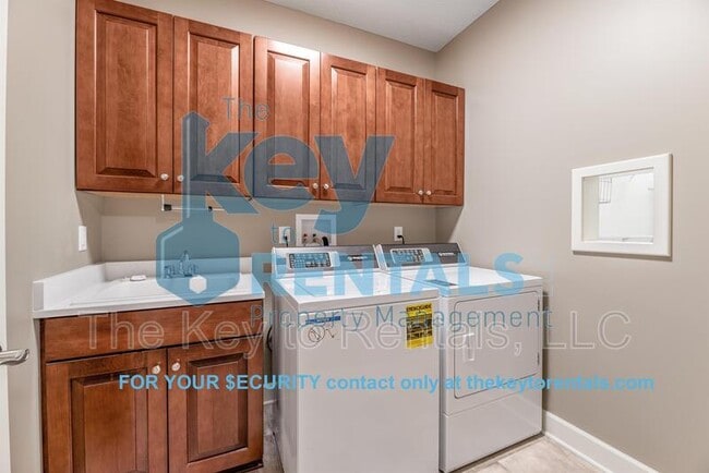 Building Photo - 1352 Creeks Edge Dr