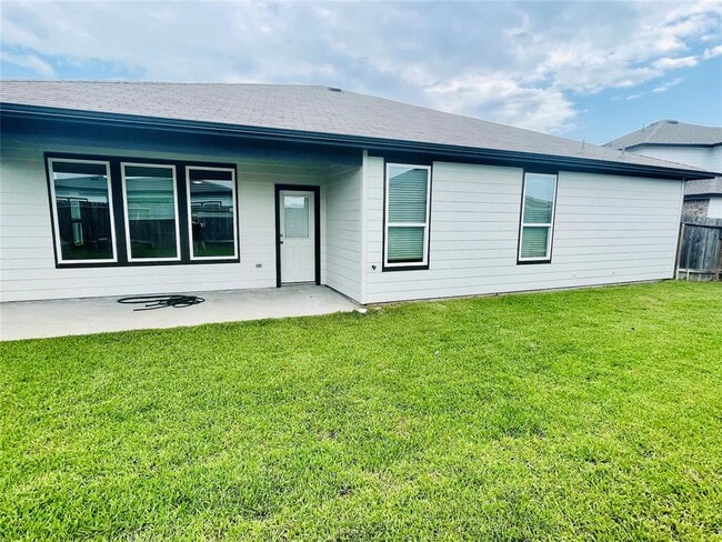 Building Photo - 1718 Bryson Heights Dr