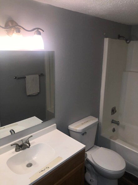 Building Photo - 3117 Schuetzen Ln