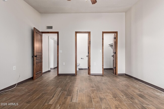 Building Photo - 7101 E Wilshire Dr