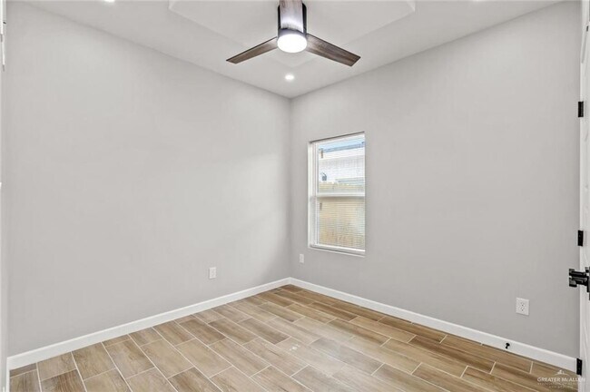 Building Photo - 10 Yosemite Dr