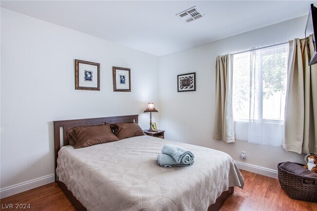 Building Photo - 9340 Copper Villa Ct