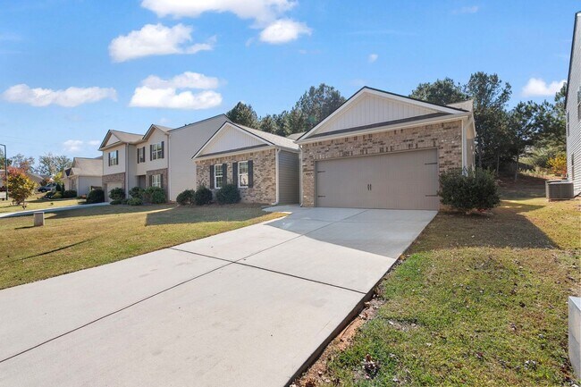 Building Photo - True Ranch Style Living! 2018 Built! 2300+...