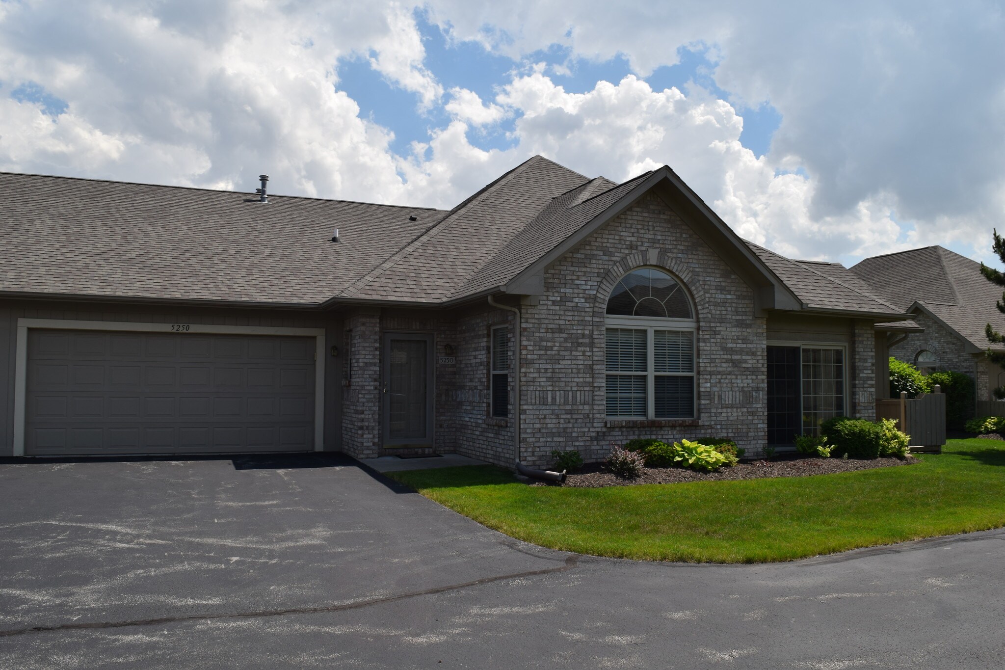 Building Photo - 5250 Coventry Ln
