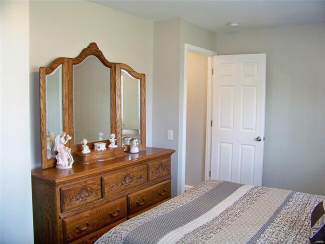 Building Photo - 4828 Danebury Dr