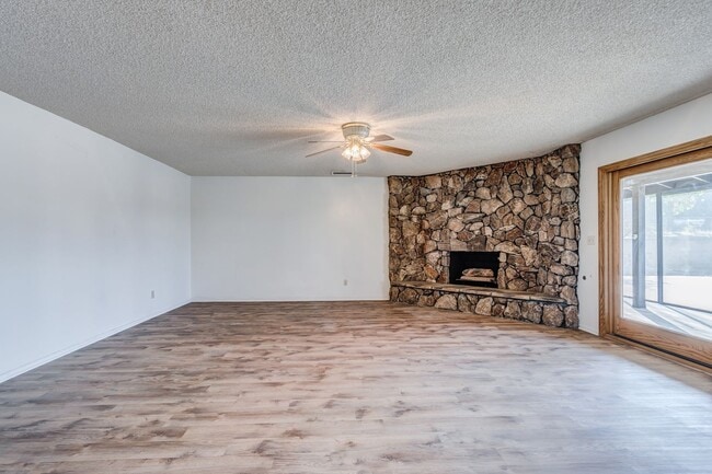 Building Photo - HORSE TRAINERS! MUST SEE HORSE PROPERTY AWESOME ACRAGE 5 ACRES Beautiful Custom 1 story home in W...